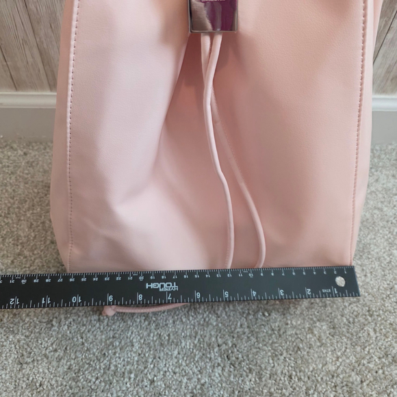 Ralph Lauren Light Pink Bucket Bag - Picture 7 of 11